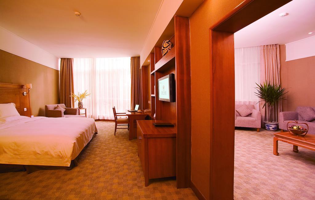 โรงแรมชาร์แดง ซีเคร็ท ลาซา ภายนอก รูปภาพ