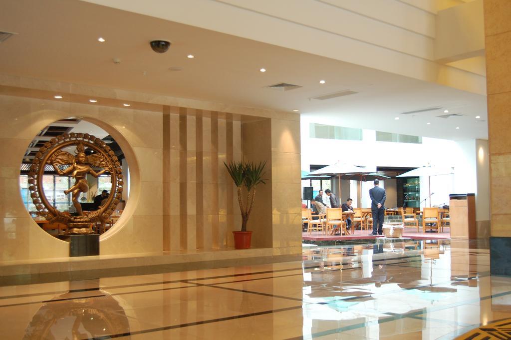 โรงแรมชาร์แดง ซีเคร็ท ลาซา ภายนอก รูปภาพ